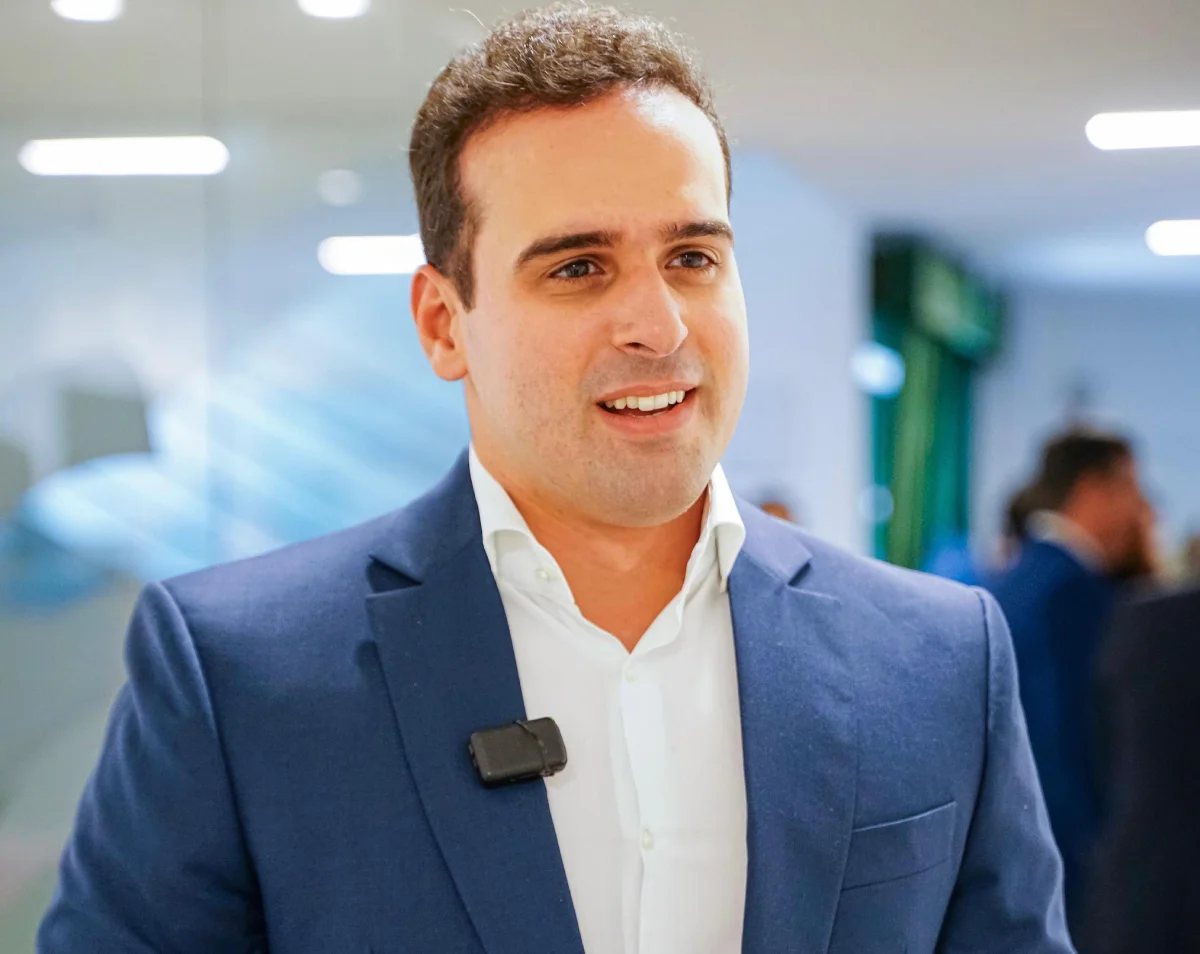 Lucas Ribeiro recebe título de cidadão ararunense e destaca raízes familiares no município